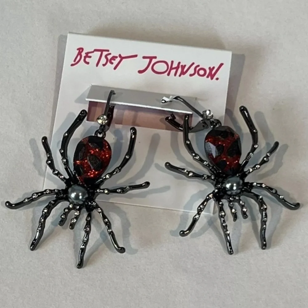 BETSEY JOHNSON Halloween Black Widow Spider Crystal-Studded Earrings NEW NWT - Picture 3 of 7